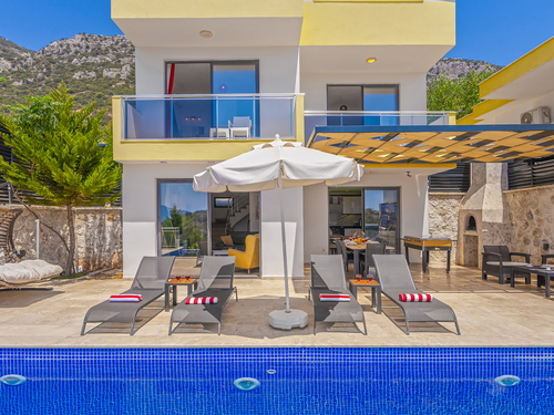  gece  -  Kasım
  | Kalkan Kördere'de Muhafazakar Villa Keyfi | Jakuzili ve Kademeli Havuzlu