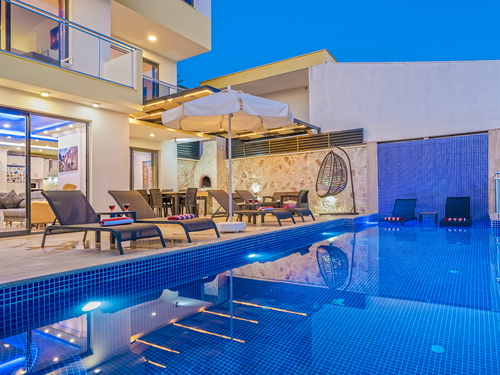  gece  -  Kasım
  | Kalkan Kördere'de Muhafazakar Villa Keyfi | Jakuzili ve Kademeli Havuzlu