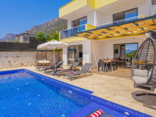  gece  -  Kasım
  | Kalkan Kördere'de Muhafazakar Villa Keyfi | Jakuzili ve Kademeli Havuzlu