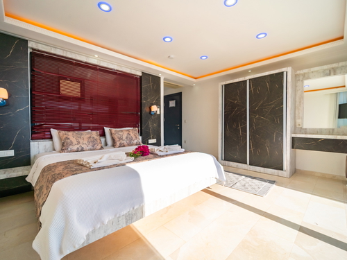 gece - Kasım
| Kalkan Kördere'de Lüks Sonsuzluk Havuzlu Villa: Spa ve Eğlence Dolu Tatil