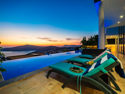  gece  -  Kasım
  | Kalkan Kördere'de Lüks Sonsuzluk Havuzlu Villa: Spa ve Eğlence Dolu Tatil