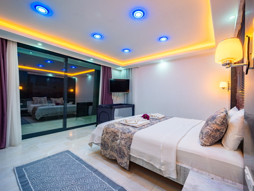 gece - Kasım
| Kalkan Kördere'de Lüks Sonsuzluk Havuzlu Villa: Spa ve Eğlence Dolu Tatil