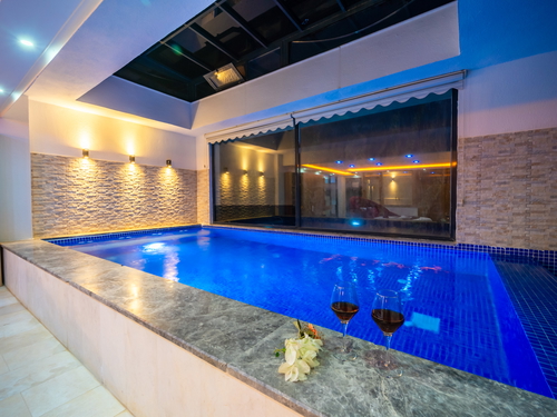  gece  -  Kasım
  | Kalkan Kördere'de Lüks Sonsuzluk Havuzlu Villa: Spa ve Eğlence Dolu Tatil