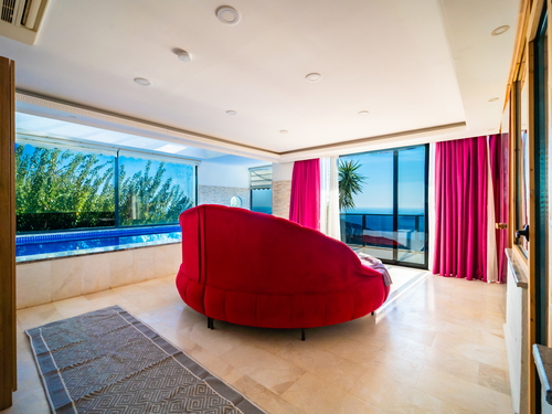 gece - Kasım
| Kalkan Kördere'de Lüks Sonsuzluk Havuzlu Villa: Spa ve Eğlence Dolu Tatil