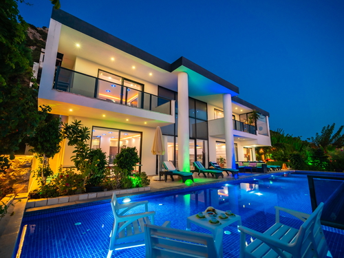  gece  -  Kasım
  | Kalkan Kördere'de Lüks Sonsuzluk Havuzlu Villa: Spa ve Eğlence Dolu Tatil