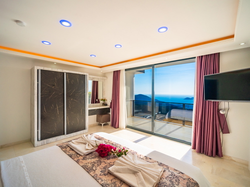  gece  -  Kasım
  | Kalkan Kördere'de Lüks Sonsuzluk Havuzlu Villa: Spa ve Eğlence Dolu Tatil