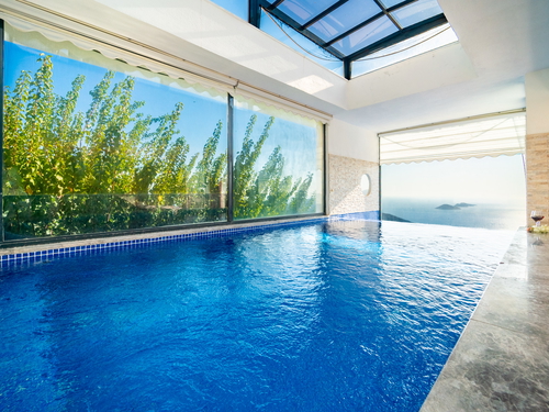  gece  -  Kasım
  | Kalkan Kördere'de Lüks Sonsuzluk Havuzlu Villa: Spa ve Eğlence Dolu Tatil