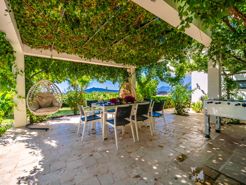 gece - Kasım
| Kalkan Kördere'de Lüks Sonsuzluk Havuzlu Villa: Spa ve Eğlence Dolu Tatil