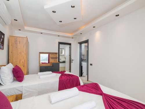  gece  -  Kasım
  | Antalya Kalkan Bölgesinde 5 Kişilik Kapasiteli Özel Havuzlu ve Jakuzili Villa
