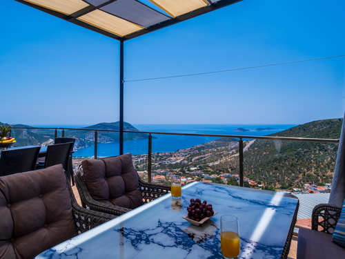  gece  -  Kasım
  | Antalya Kalkan Bölgesinde 5 Kişilik Kapasiteli Özel Havuzlu ve Jakuzili Villa
