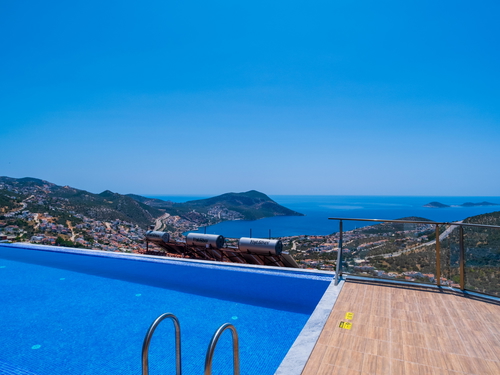 gece - Kasım
| Antalya Kalkan Bölgesinde 5 Kişilik Kapasiteli Özel Havuzlu ve Jakuzili Villa