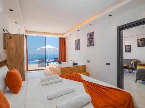 gece - Kasım
| Antalya Kalkan Bölgesinde 5 Kişilik Kapasiteli Özel Havuzlu ve Jakuzili Villa
