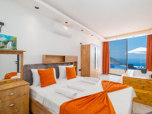  gece  -  Kasım
  | Antalya Kalkan Bölgesinde 5 Kişilik Kapasiteli Özel Havuzlu ve Jakuzili Villa