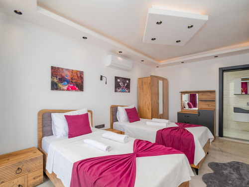  gece  -  Kasım
  | Antalya Kalkan Bölgesinde 5 Kişilik Kapasiteli Özel Havuzlu ve Jakuzili Villa