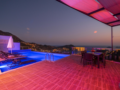  gece  -  Kasım
  | Antalya Kalkan Bölgesinde 5 Kişilik Kapasiteli Özel Havuzlu ve Jakuzili Villa