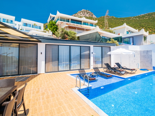  gece  -  Kasım
  | Antalya Kalkan Bölgesinde 5 Kişilik Kapasiteli Özel Havuzlu ve Jakuzili Villa