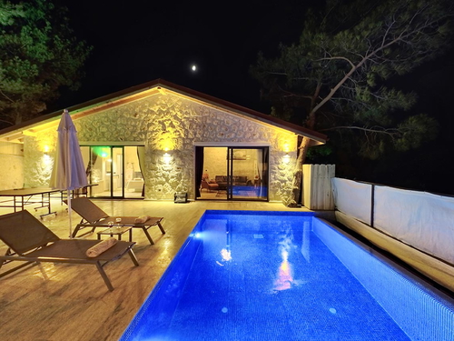  gece  -  Kasım
  | Kalkan Yeşilköy'de Balayı İçin Tasarlanmış Doğa İçinde Villa