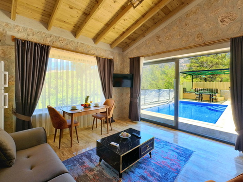  gece  -  Kasım
  | Kalkan Yeşilköy'de Balayı İçin Tasarlanmış Doğa İçinde Villa