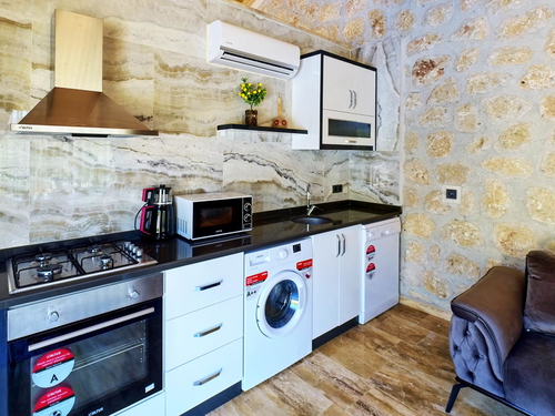 gece - Kasım
| Kalkan Yeşilköy'de Balayı İçin Tasarlanmış Doğa İçinde Villa