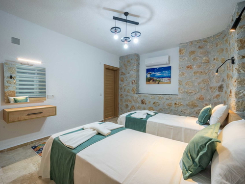 gece - Kasım
| Kalkan Yeşilköy'de Balayı İçin Özel Doğa İçinde Villa