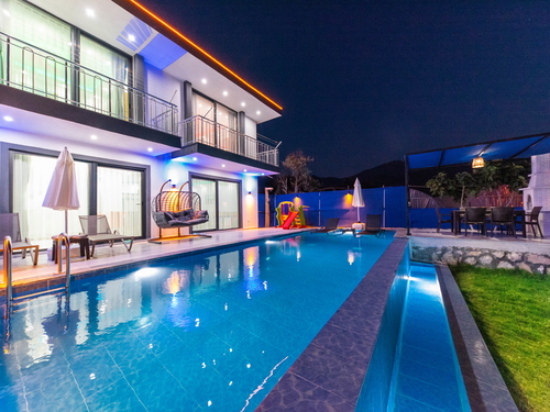  gece  -  Kasım
  | Antalya Kalkan Bölgesinde Muhafazakar Havuzlu ve Jakuzili 4 Kişilik Villa