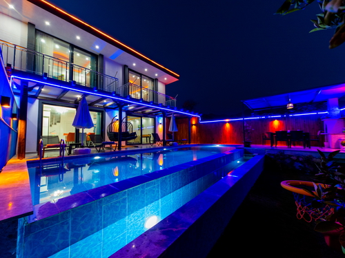  gece  -  Kasım
  | Antalya Kalkan Bölgesinde Muhafazakar Havuzlu ve Jakuzili 4 Kişilik Villa