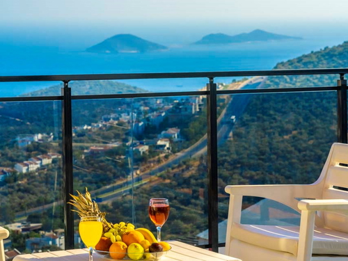 gece  -  Kasım
  | Kalkan Akbel'de Lüks 10 Kişilik Villa: Hamam, Sauna ve Sinema Odası