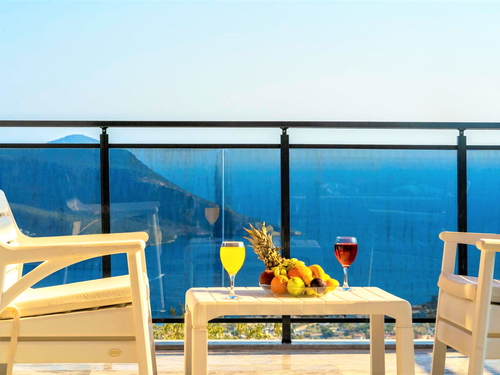  gece  -  Kasım
  | Kalkan Akbel'de Lüks 10 Kişilik Villa: Hamam, Sauna ve Sinema Odası