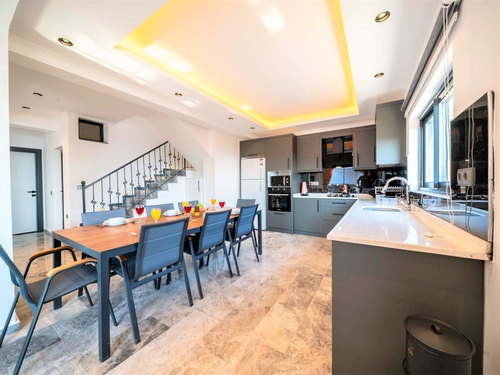  gece  -  Kasım
  | Kalkan Akbel'de Lüks 10 Kişilik Villa: Hamam, Sauna ve Sinema Odası