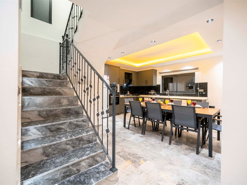  gece  -  Kasım
  | Kalkan Akbel'de Lüks 10 Kişilik Villa: Hamam, Sauna ve Sinema Odası