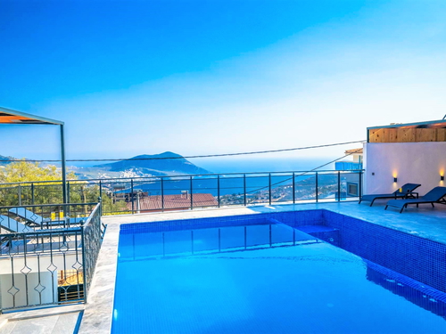  gece  -  Kasım
  | Kalkan Akbel'de Lüks 10 Kişilik Villa: Hamam, Sauna ve Sinema Odası