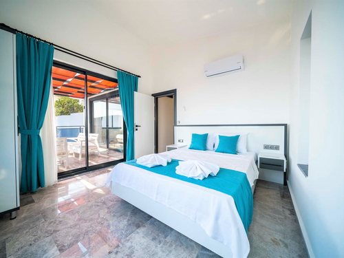  gece  -  Kasım
  | Kalkan Akbel'de Lüks 10 Kişilik Villa: Hamam, Sauna ve Sinema Odası