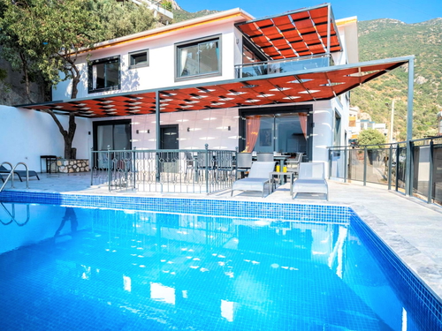  gece  -  Kasım
  | Kalkan Akbel'de Lüks 10 Kişilik Villa: Hamam, Sauna ve Sinema Odası