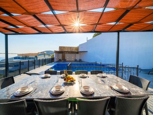  gece  -  Kasım
  | Kalkan Akbel'de Lüks 10 Kişilik Villa: Hamam, Sauna ve Sinema Odası