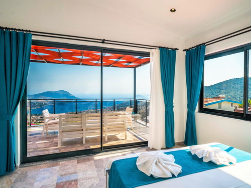  gece  -  Kasım
  | Kalkan Akbel'de Lüks 10 Kişilik Villa: Hamam, Sauna ve Sinema Odası