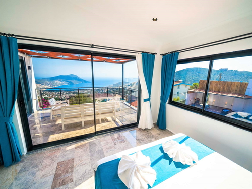  gece  -  Kasım
  | Kalkan Akbel'de Lüks 10 Kişilik Villa: Hamam, Sauna ve Sinema Odası