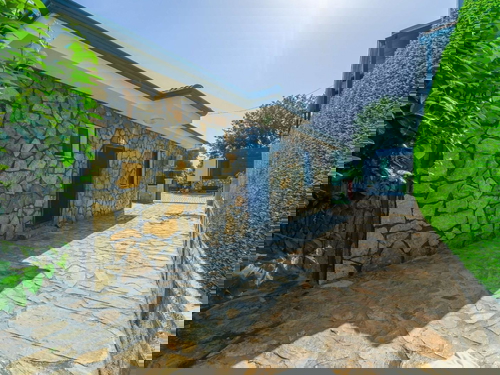  gece  -  Kasım
  | Fethiye Seydikemer'de Doğa Manzaralı 4 Kişilik Villa: Aileler ve Balayı Çiftleri İçin İdeal