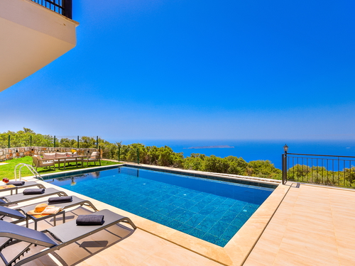  gece  -  Kasım
  | Kaş Mumuda’da Deniz Manzaralı 4 Kişilik Kiralık Villa