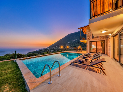  gece  -  Kasım
  | Kaş Mumuda’da Deniz Manzaralı 4 Kişilik Kiralık Villa