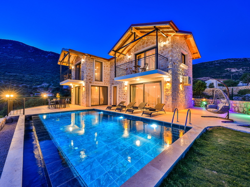  gece  -  Kasım
  | Kaş Mumuda’da Deniz Manzaralı 4 Kişilik Kiralık Villa