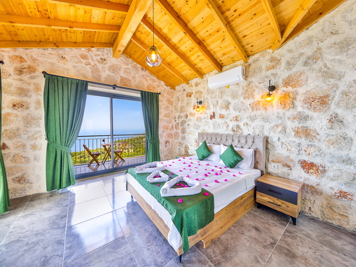  gece  -  Kasım
  | Kaş Mumuda’da Deniz Manzaralı 4 Kişilik Kiralık Villa