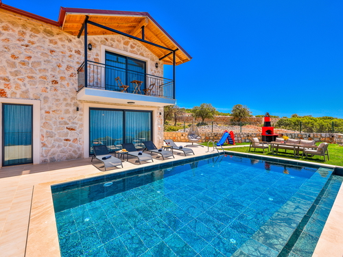  gece  -  Kasım
  | Kaş Mumuda’da Deniz Manzaralı 4 Kişilik Kiralık Villa