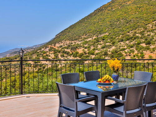  gece  -  Kasım
  | Kaş Mumuda’da Deniz Manzaralı 4 Kişilik Kiralık Villa
