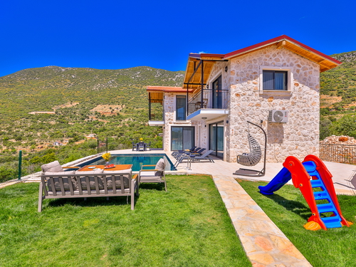  gece  -  Kasım
  | Kaş Mumuda’da Deniz Manzaralı 4 Kişilik Kiralık Villa