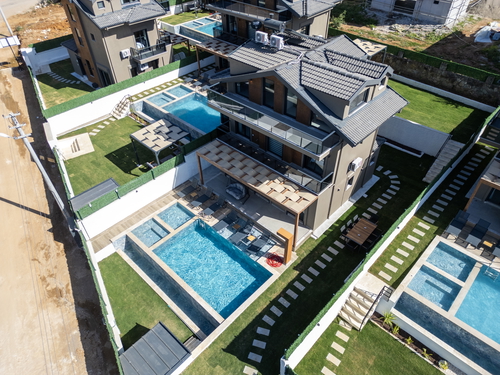 gece - Kasım
| Ölüdeniz Ovacık’ta Babadağ Manzaralı, Özel Havuzlu Kiralık Villa