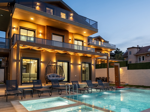  gece  -  Kasım
  | Ölüdeniz Ovacık’ta Babadağ Manzaralı, Özel Havuzlu Kiralık Villa