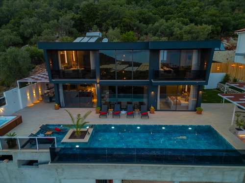  gece  -  Kasım
  | Kaş Sısla’da Jakuzili, Deniz Manzaralı Lüks Kiralık Villa – 6 Kişilik