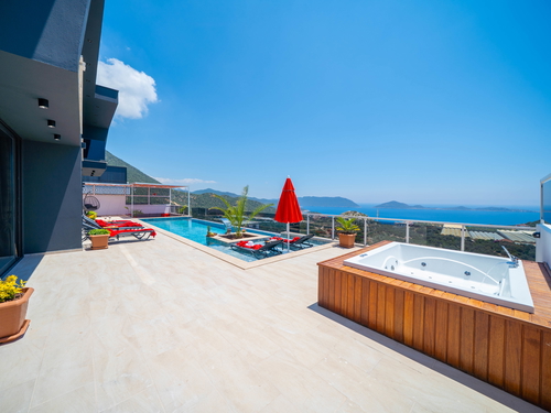 gece - Kasım
| Kaş Sısla’da Jakuzili, Deniz Manzaralı Lüks Kiralık Villa – 6 Kişilik