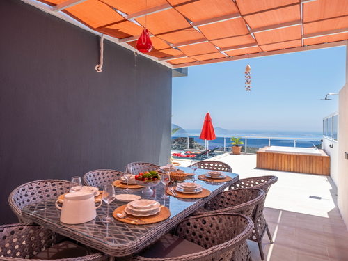 gece - Kasım
| Kaş Sısla’da Jakuzili, Deniz Manzaralı Lüks Kiralık Villa – 6 Kişilik