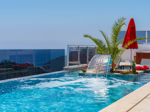 gece  -  Kasım
  | Kaş Sısla’da Jakuzili, Deniz Manzaralı Lüks Kiralık Villa – 6 Kişilik